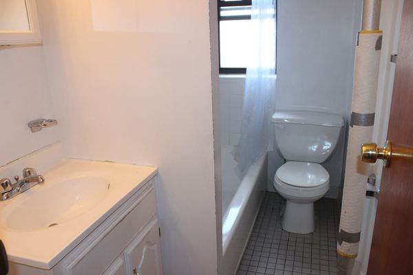 Lafayette Avenue and Tompkins ave LISTING ID 138681 - Photo 2 of 5