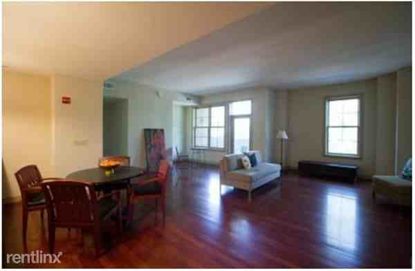 Broadway Park - Photo 2 of 7