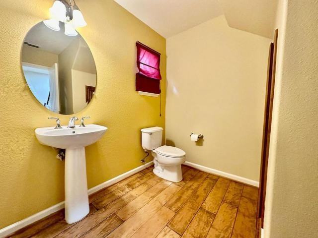 1700 Rosie Ln - Photo 2 of 45