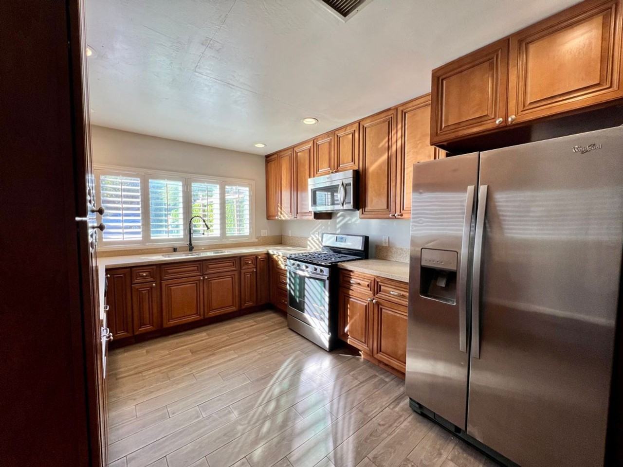 515 Ramona Ave - Photo 3 of 21