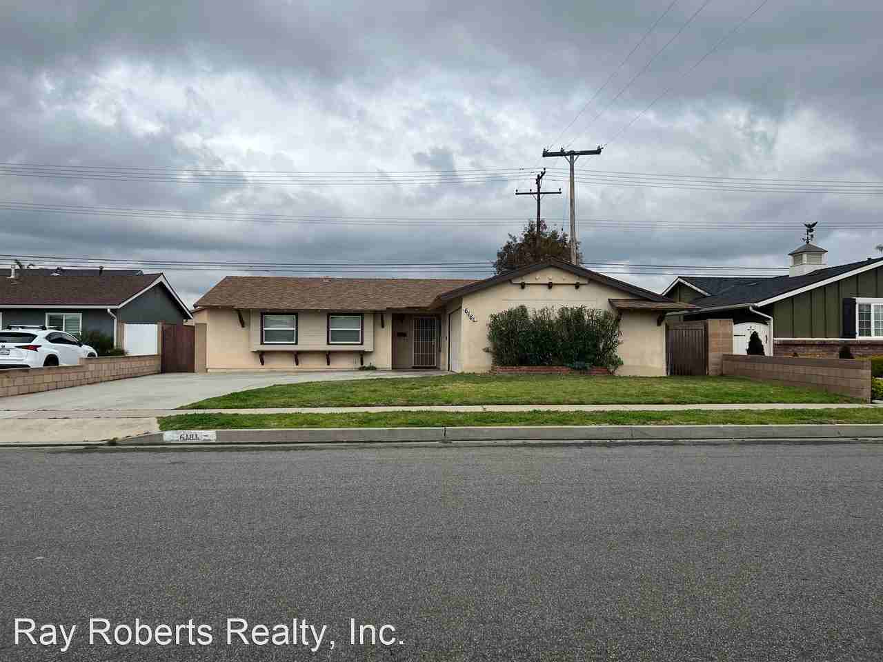 6181 Santa Catalina Ave - Photo 2 of 29