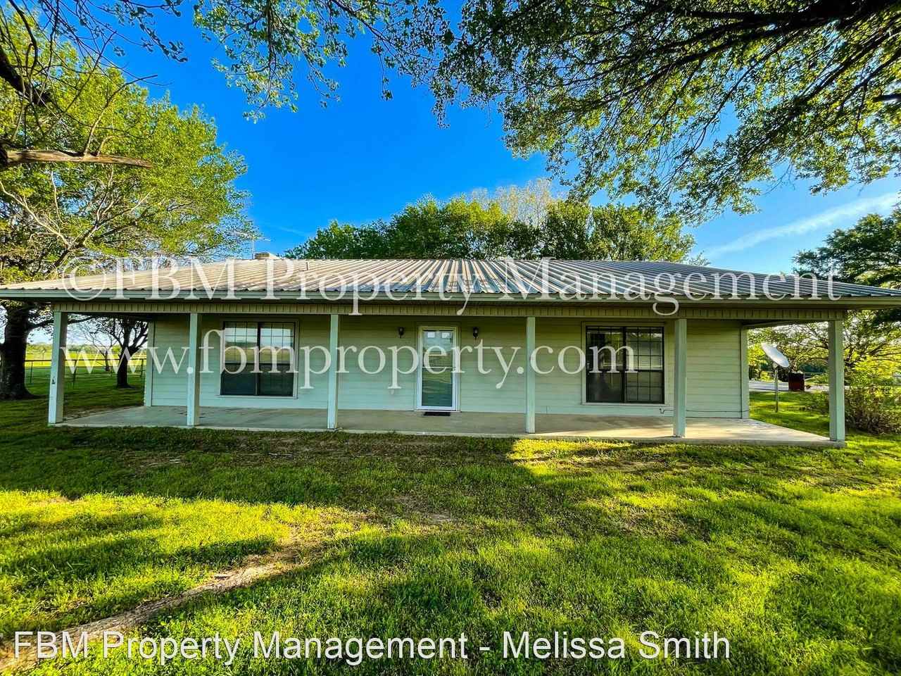 8217 Se County Road 1020 - Photo 2 of 20