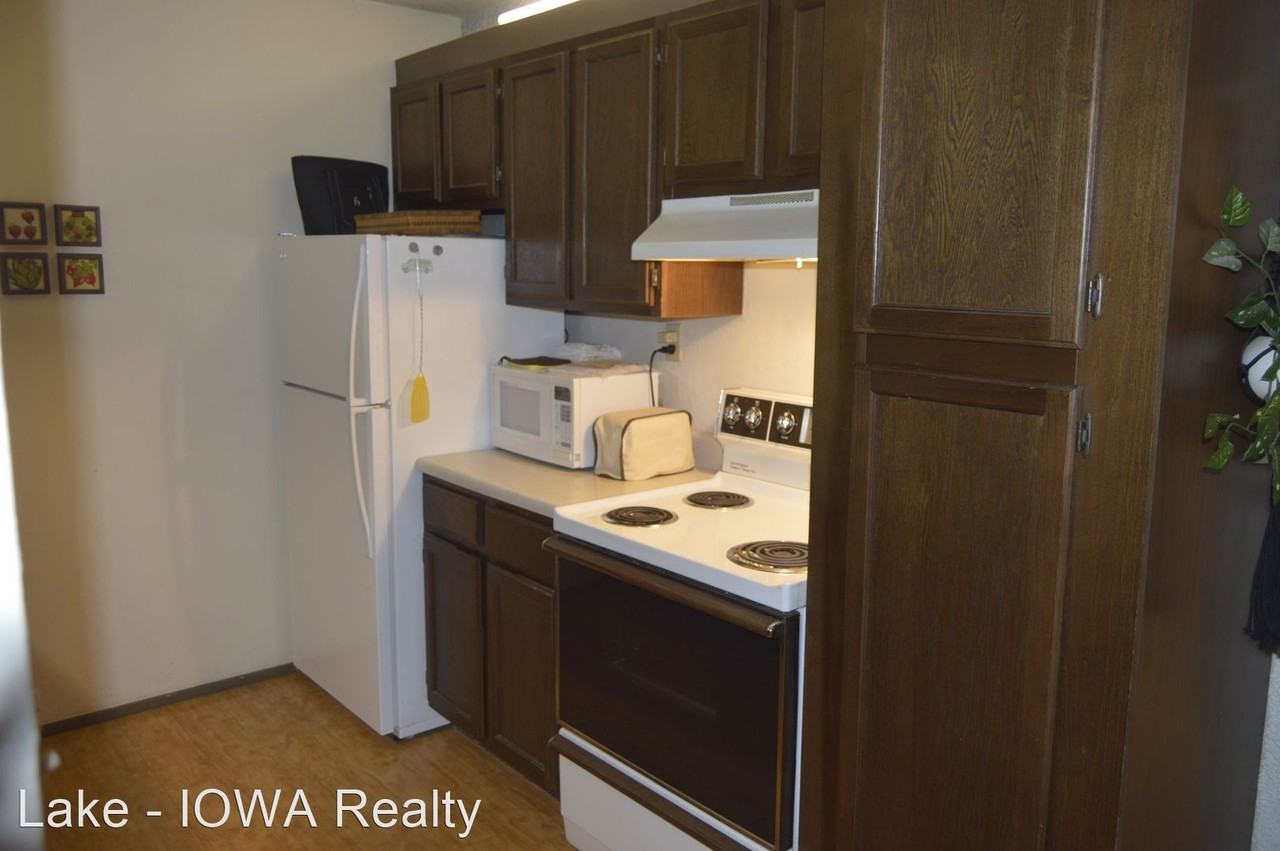 2700 N Shore Dr Ph #202 - Photo 2 of 13