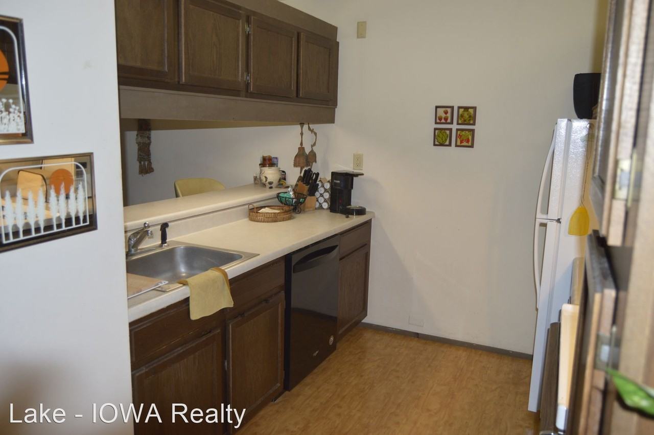 2700 N Shore Dr Ph #202 - Photo 3 of 13