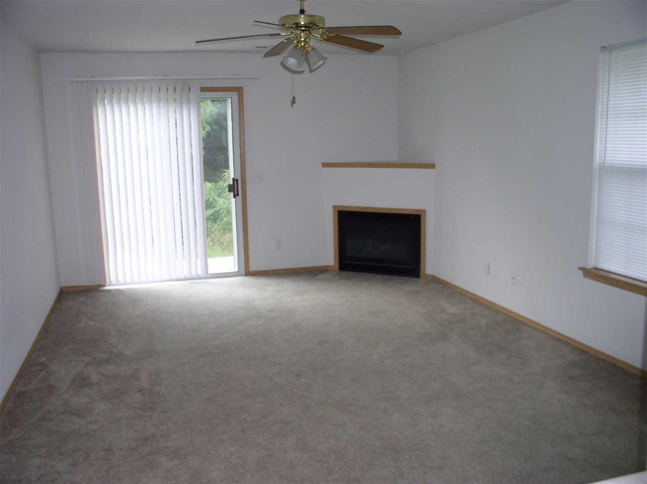 4714 Ranch Ct - Photo 3 of 8