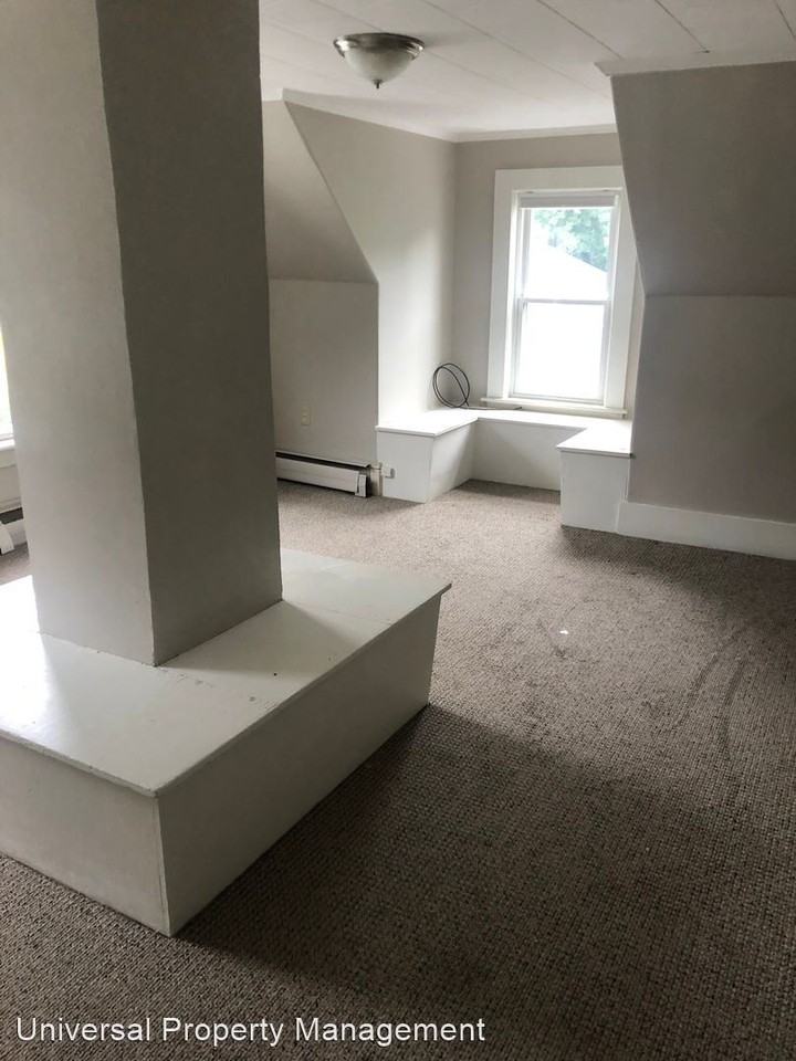 10-12 Pine St - Photo 3 of 6