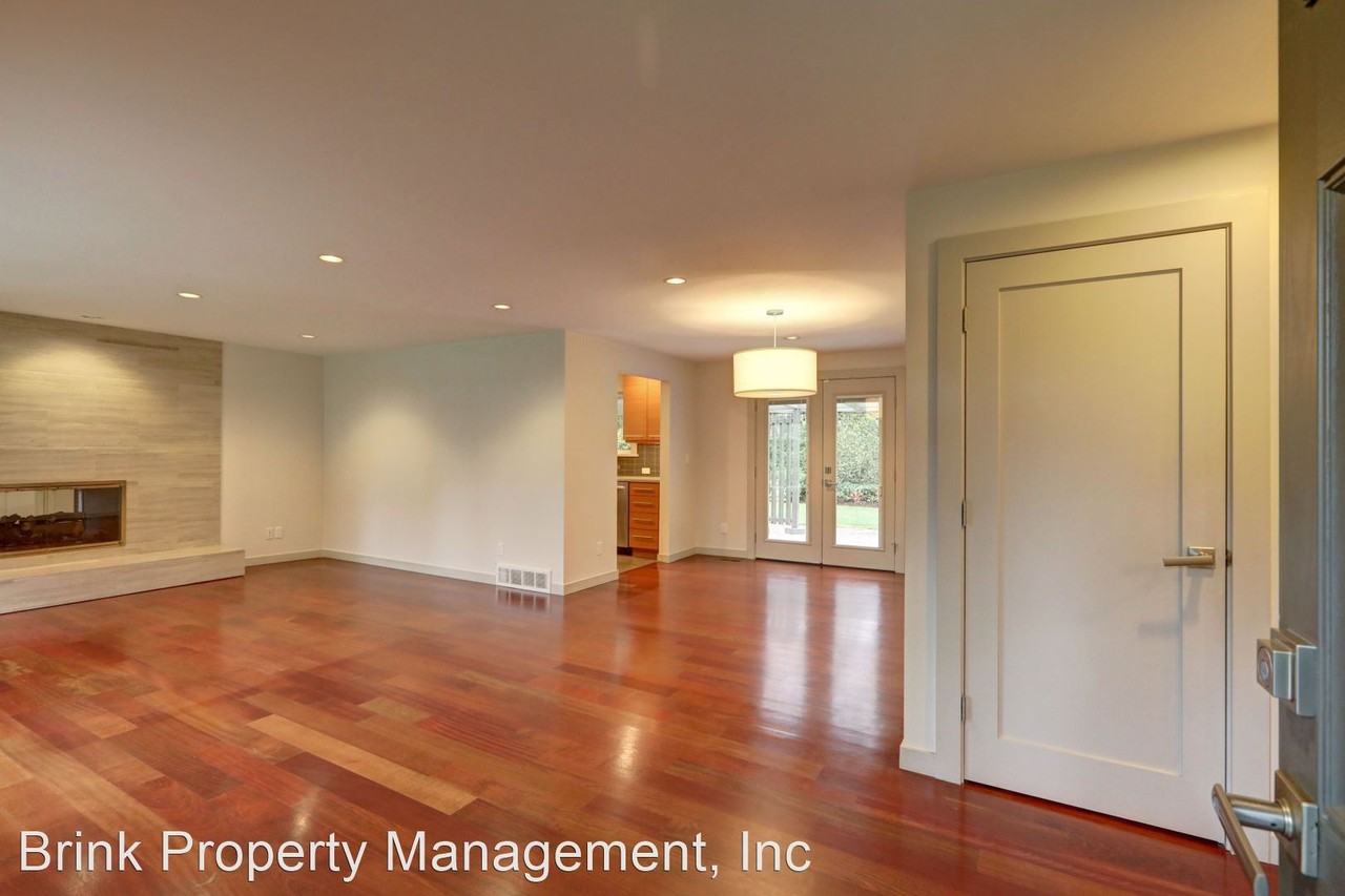 3001 Hunts Point Rd - Photo 3 of 28