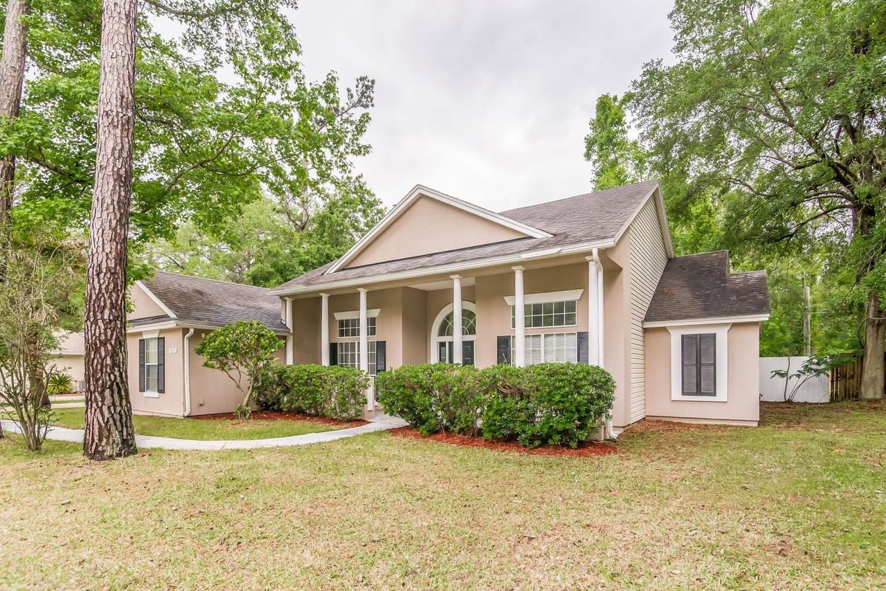 1035 Preakness Ct - Photo 2 of 21