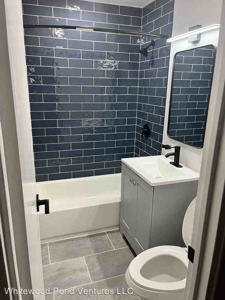 392 State St - Photo 3 of 7