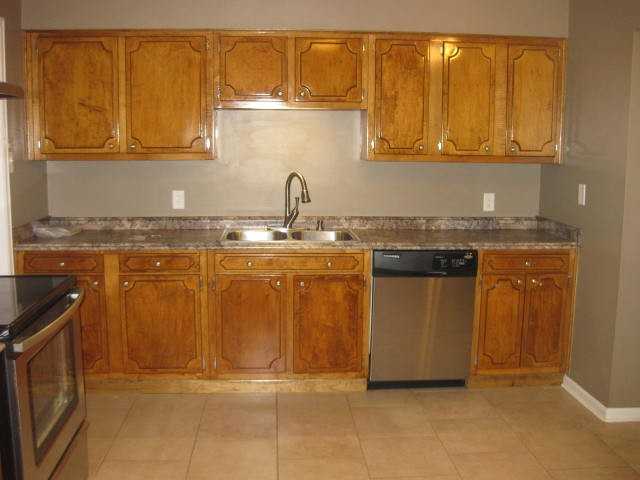 121 Baratara Dr - Photo 2 of 19