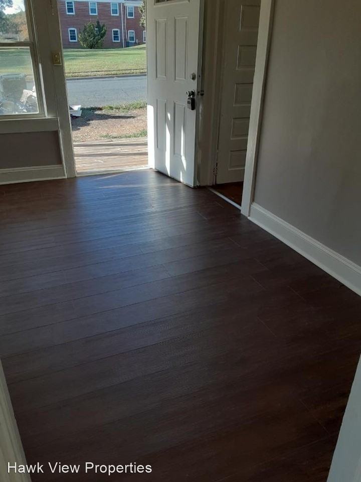 239 E Kivett St - Photo 2 of 5