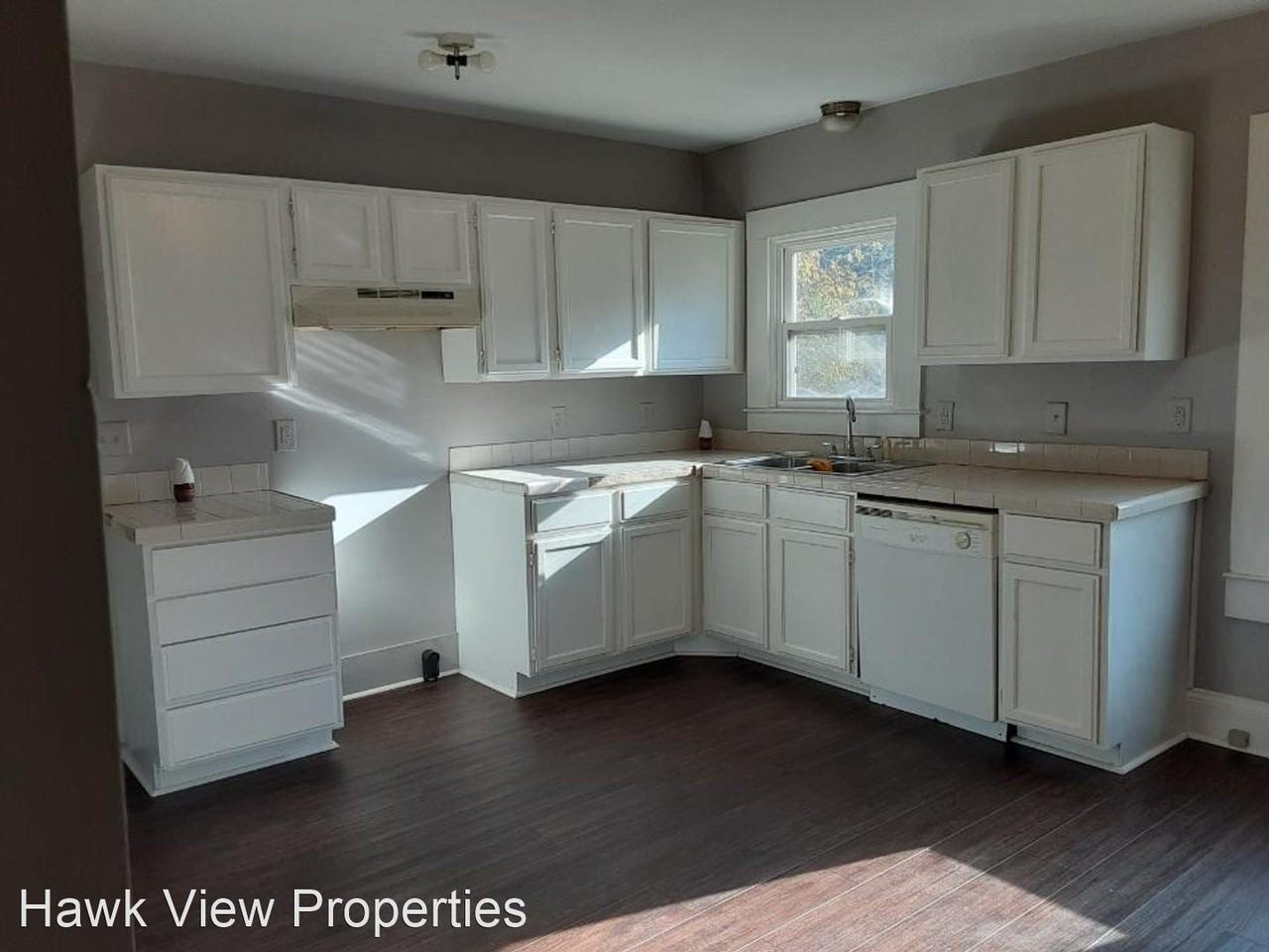 239 E Kivett St - Photo 3 of 5