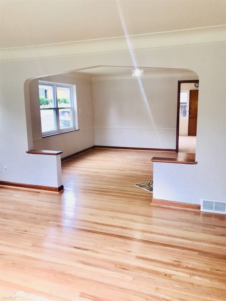 6644 Elwynne Dr - Photo 3 of 14