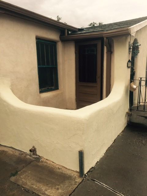 1035 W Gilbert Ave - Photo 3 of 15