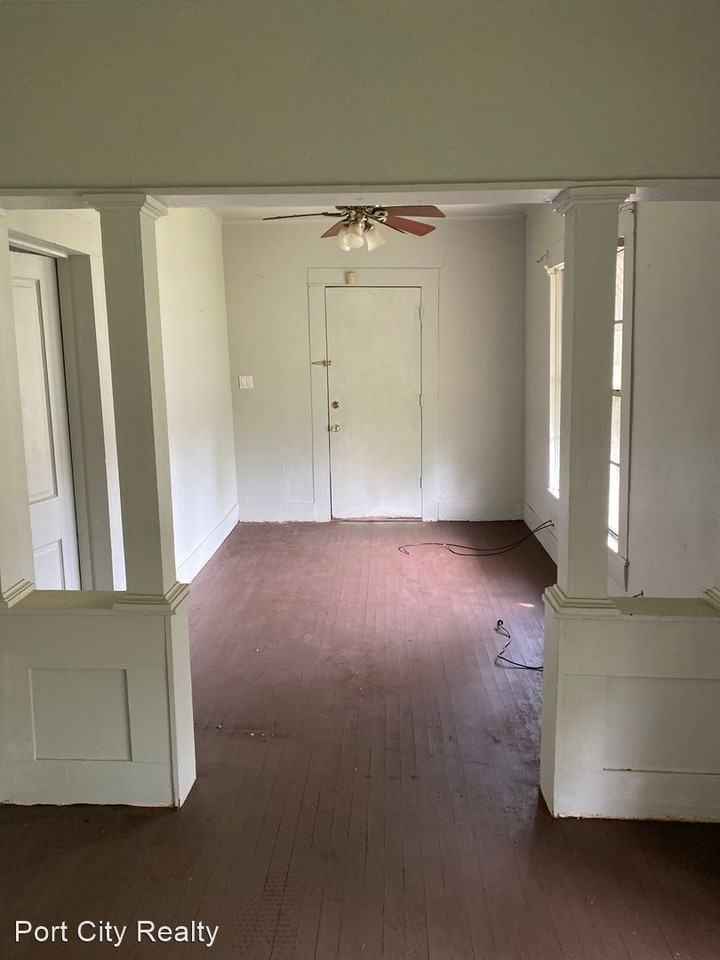 1823 Milam St - Photo 2 of 8