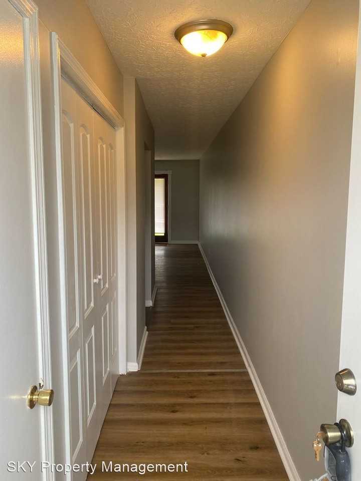 Sandra St Duplex - Photo 3 of 9