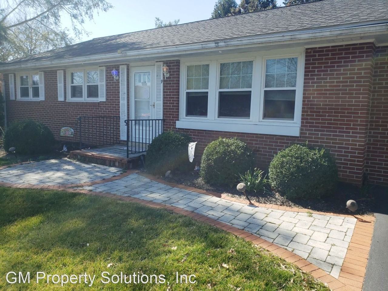9 Harter St - Photo 3 of 24