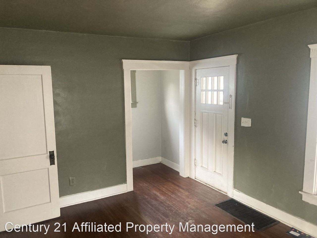 1511 Knollwood Ave - Photo 2 of 6