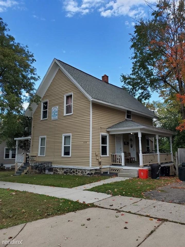 428 N Washington St - Photo 3 of 15