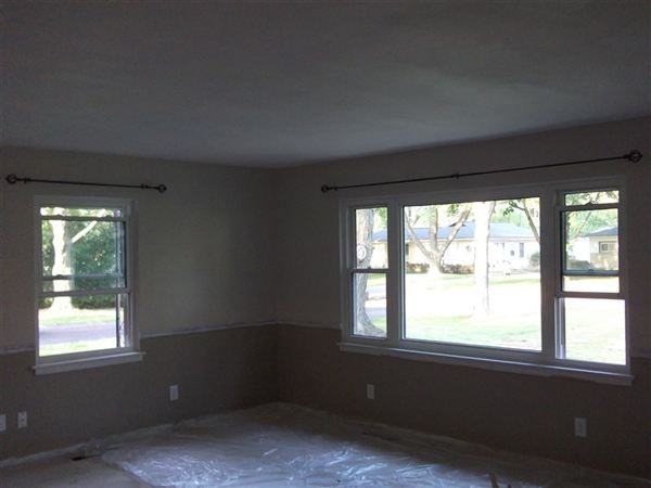 2202 Truman Dr - Photo 3 of 5