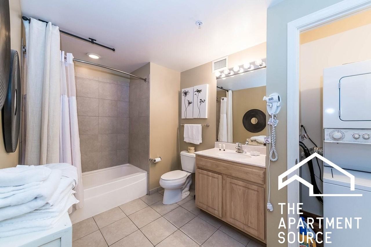 353 N Desplaines St #2201 - Photo 5 of 35