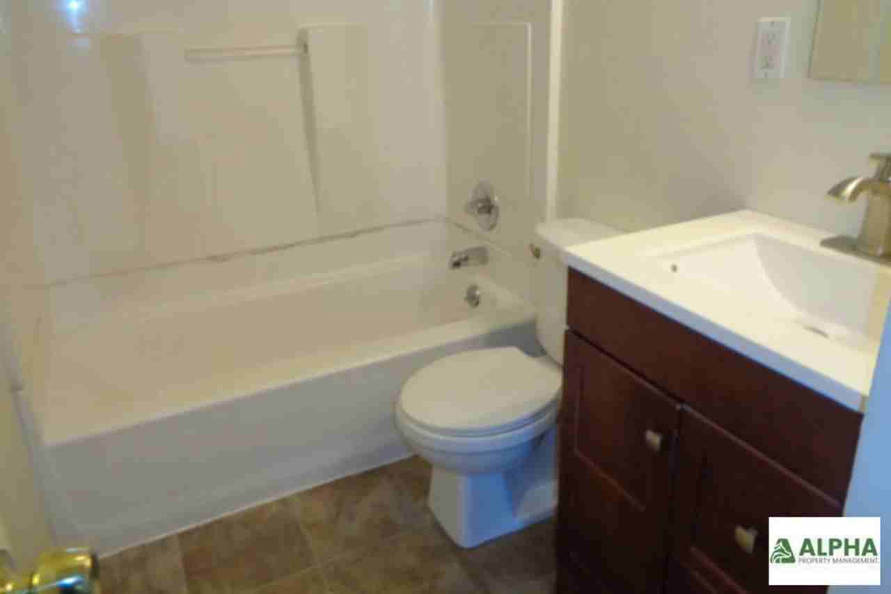 5200 Bradford Dr - Photo 2 of 11