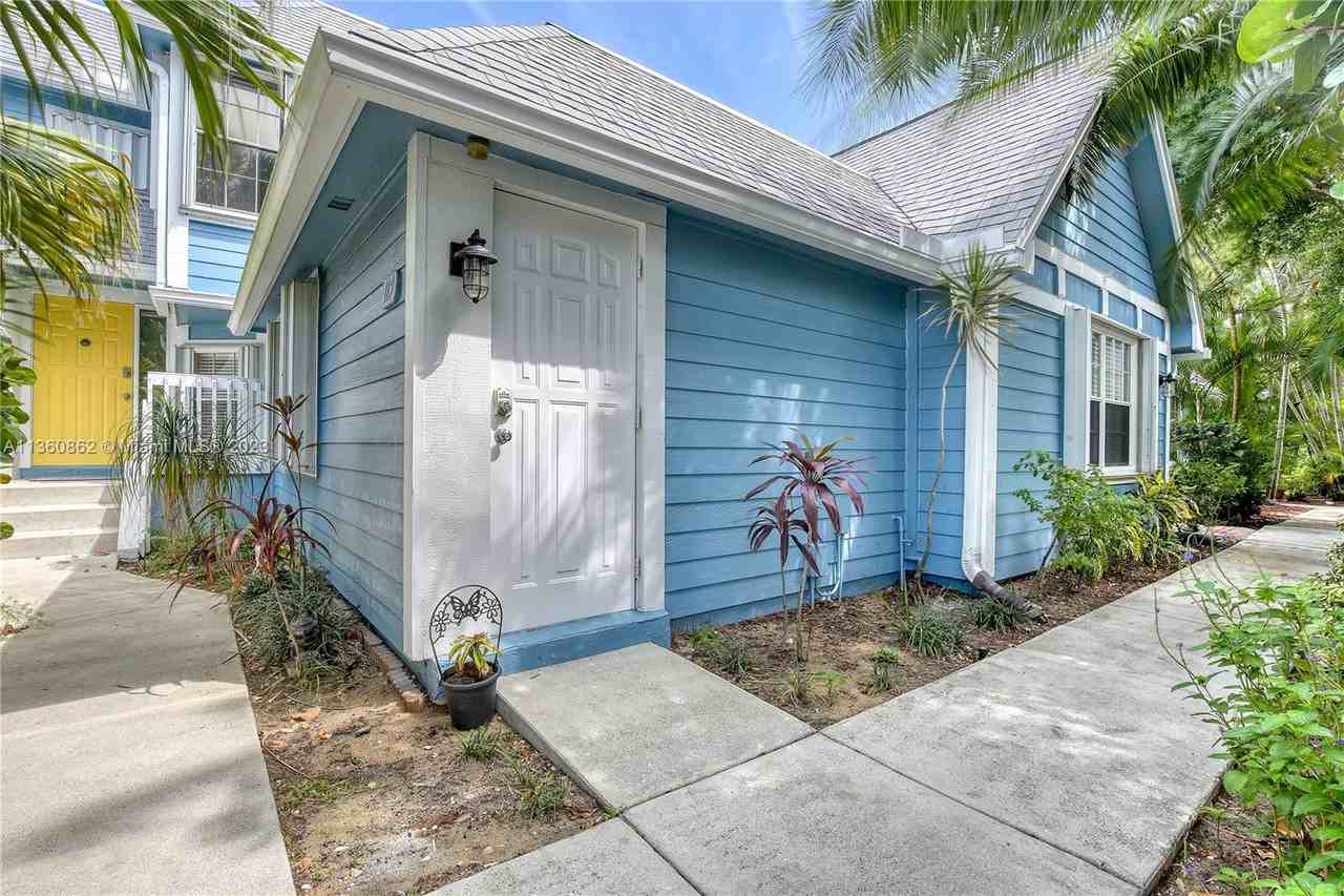 119 Ocean Dunes Cir - Photo 3 of 39