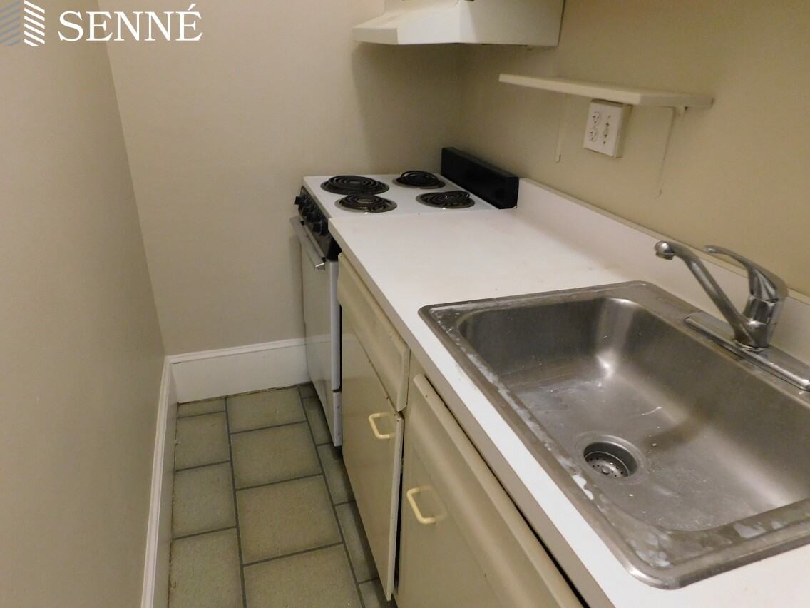 6 Arlington St #11 - Photo 3 of 7