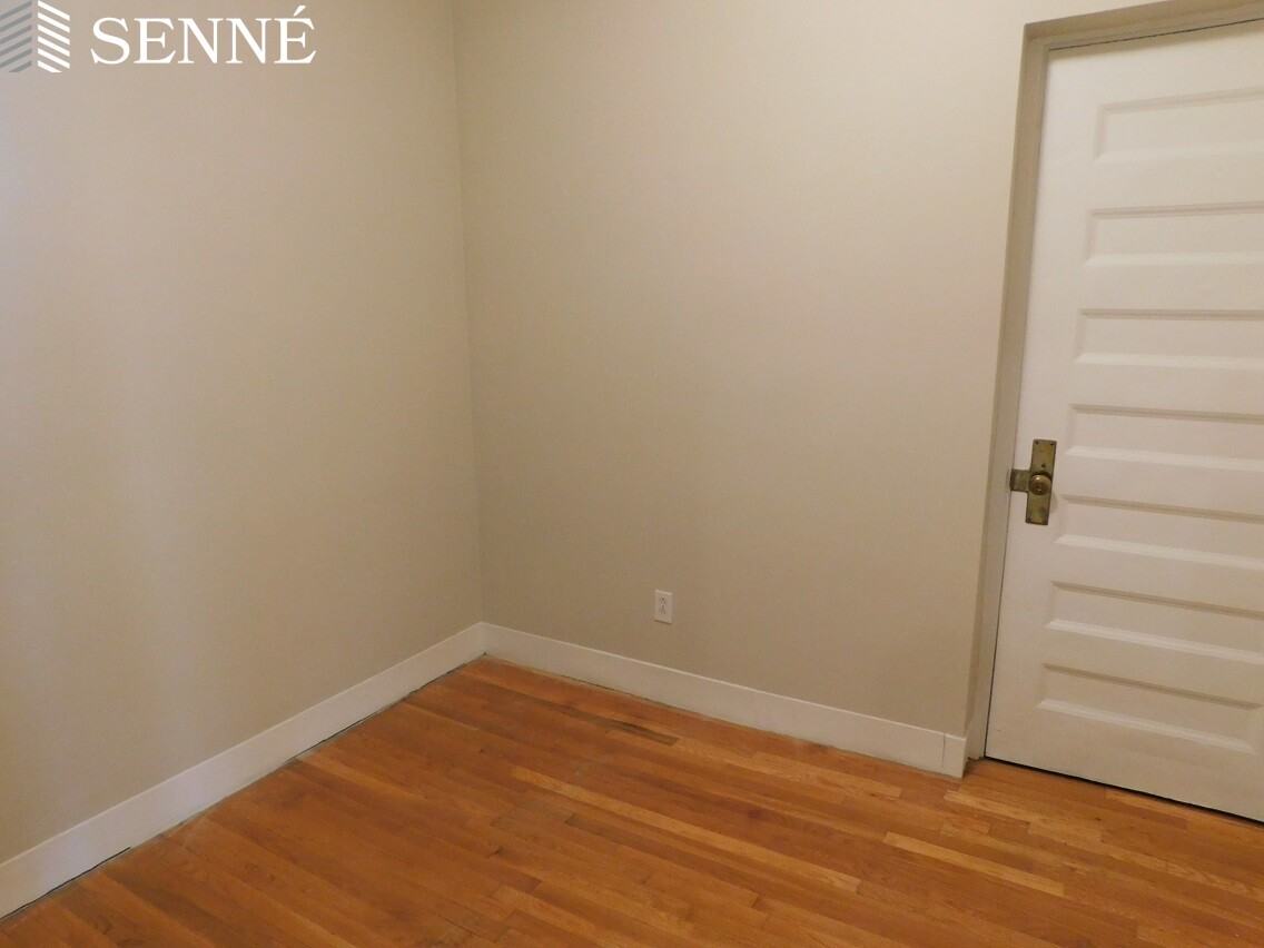 6 Arlington St #11 - Photo 5 of 7