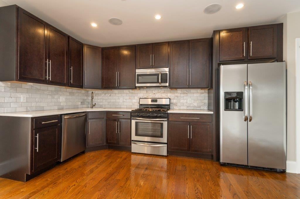 342 D St #16 - Photo 2 of 15