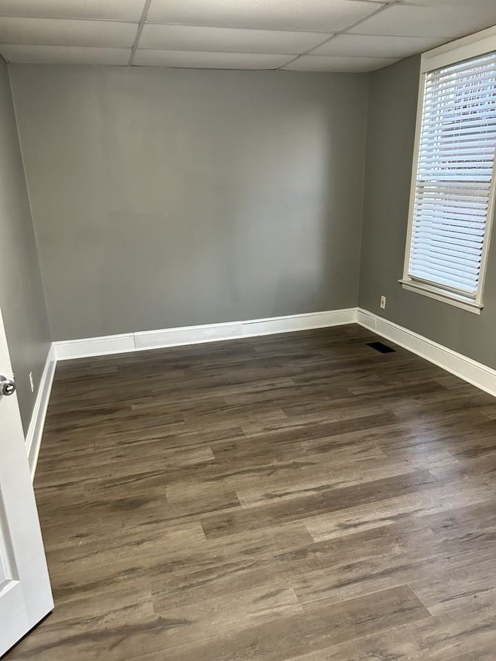 720 Jefferson Ave - Photo 2 of 9