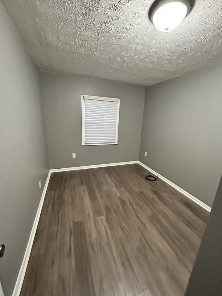 720 Jefferson Ave - Photo 4 of 9