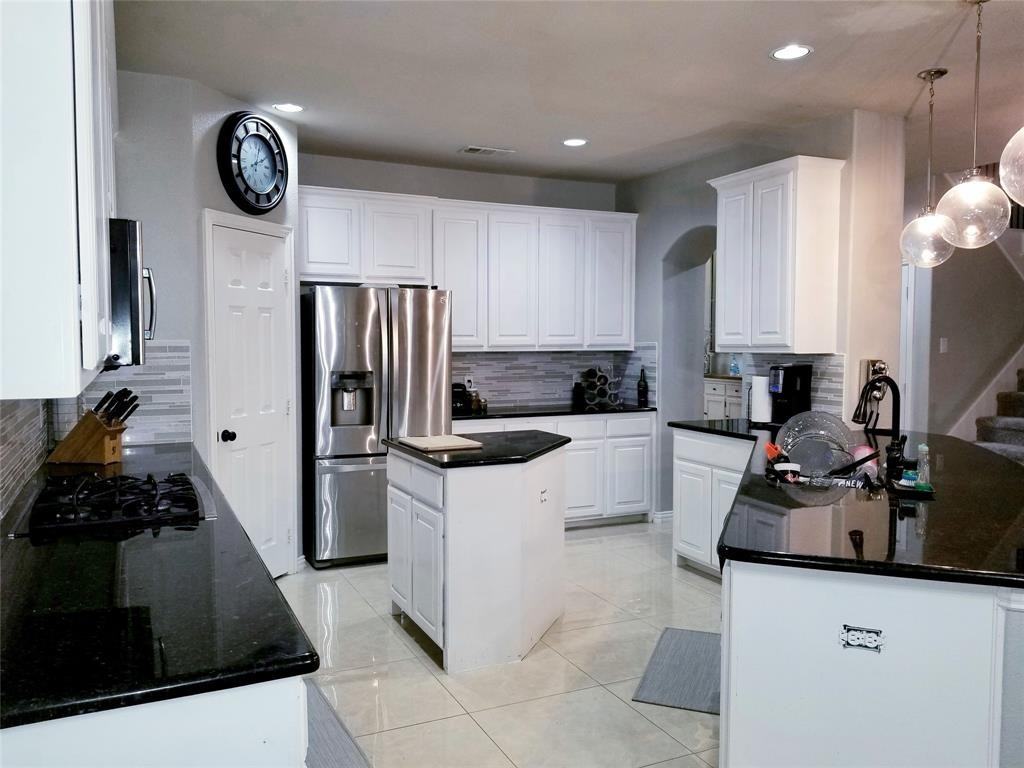 1194 Polo Heights Dr - Photo 4 of 6