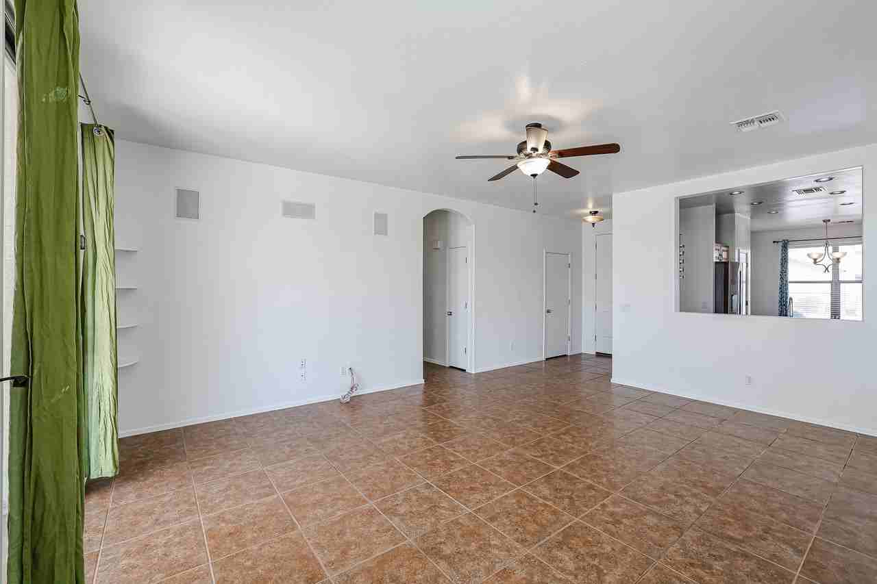 4635 W Burgess Ln - Photo 3 of 34