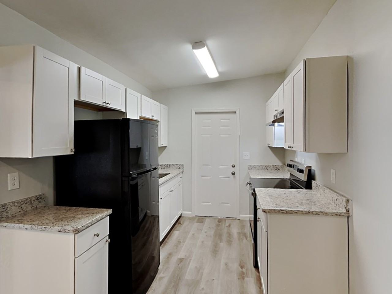 5205 Keystone Dr N - Photo 3 of 17