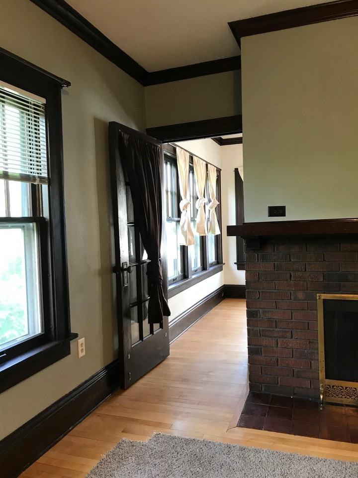 1008 1/2 3rd Ave #UP - Photo 3 of 18