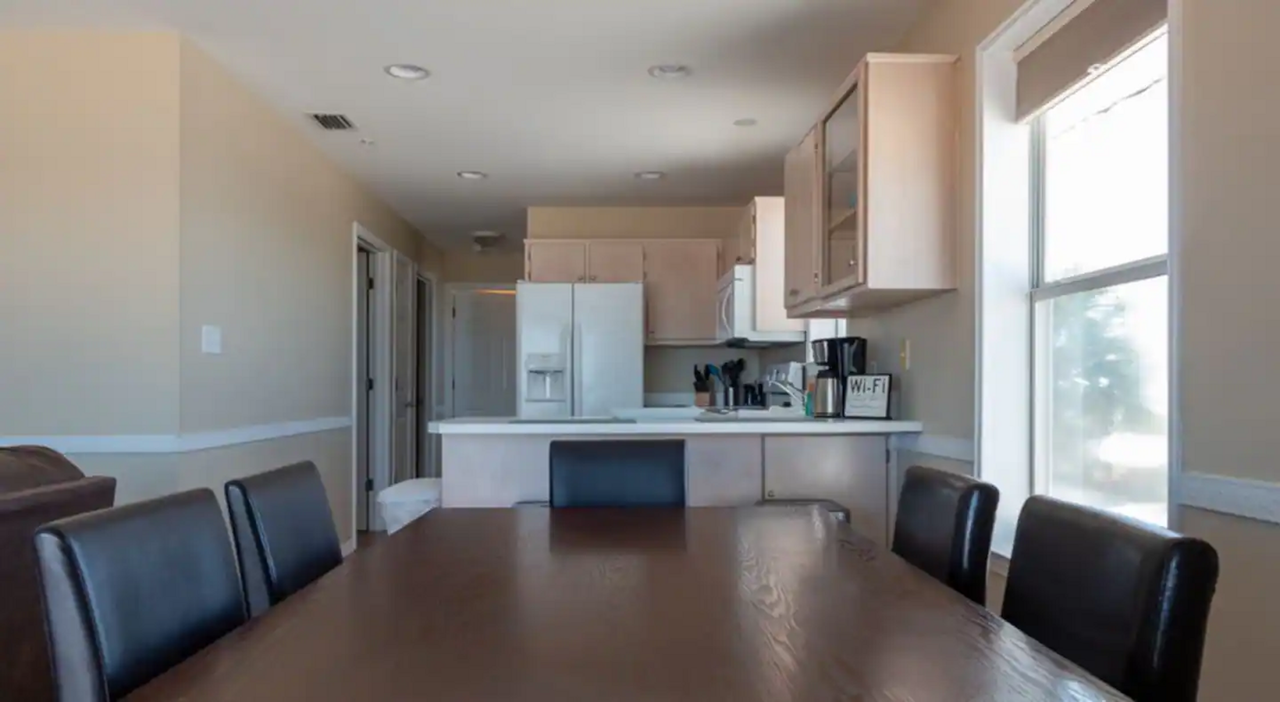 7476 Sunset Harbor Dr #431 - Photo 3 of 11