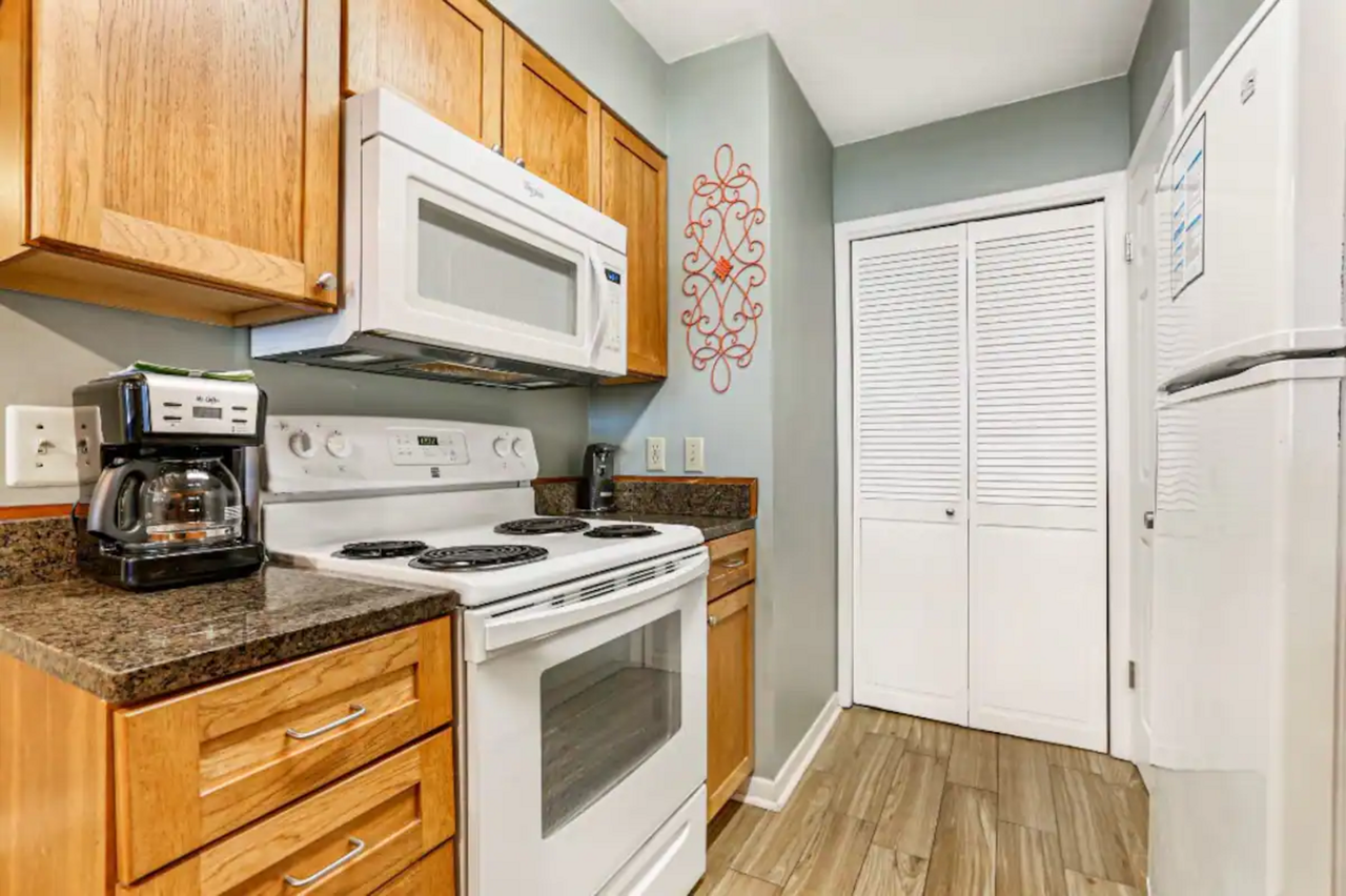 409 E Beach Blvd #286 - Photo 2 of 12