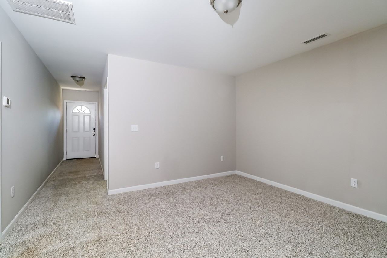 504 Sycamore Branch Rd - Photo 6 of 19