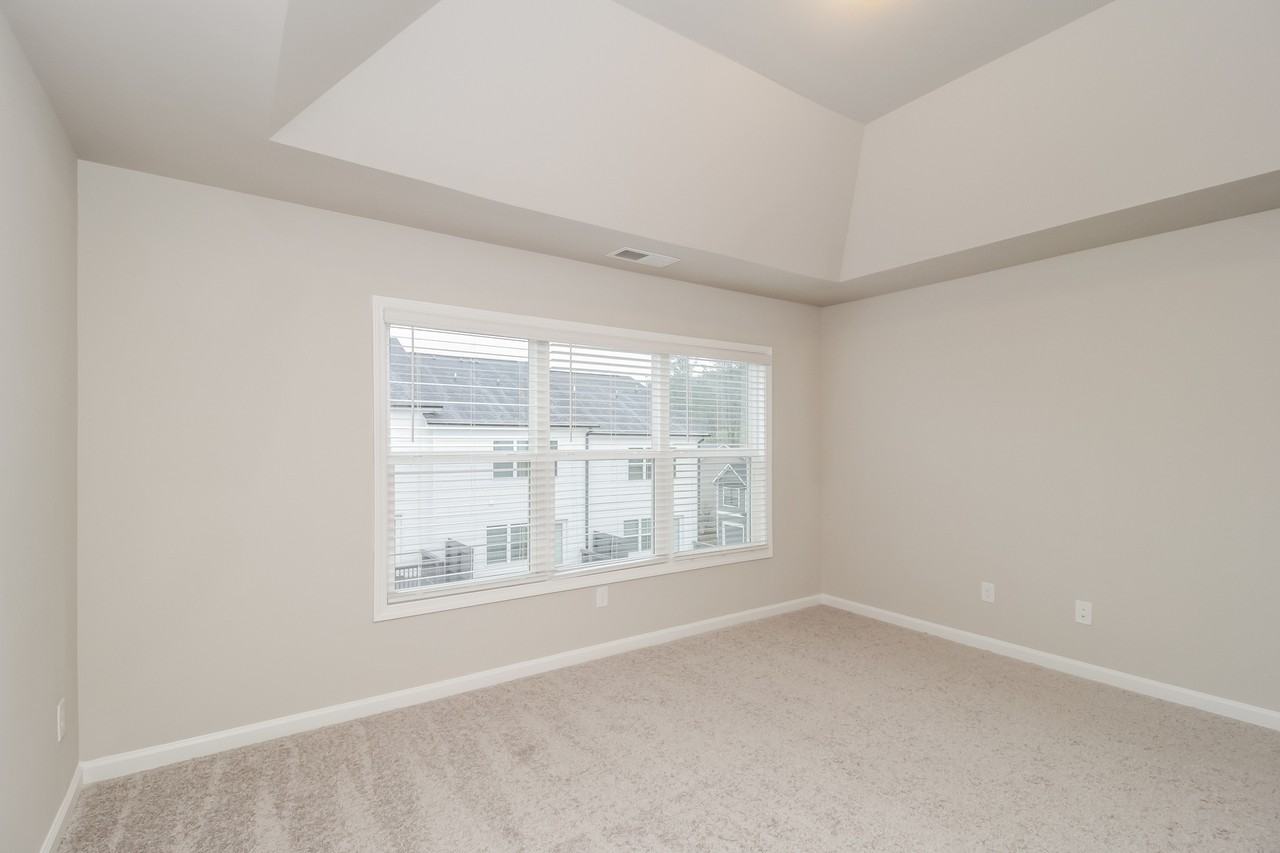 807 Calvin Park Dr - Photo 7 of 39