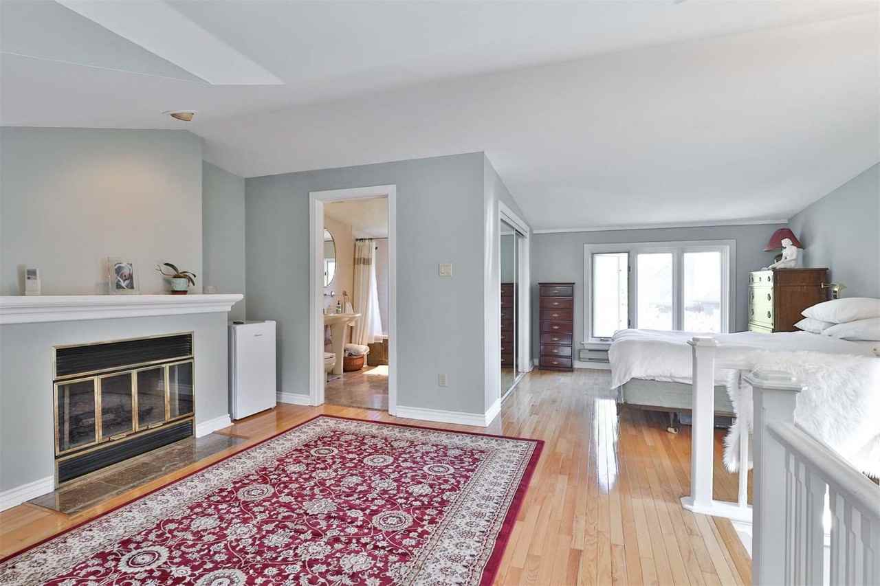 196 Moore Avenue ## - Photo 3 of 6
