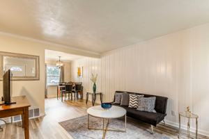 featured image of 51 King Ave #D