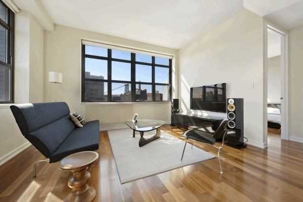 Metropolitan Avenue - Photo 3 of 8