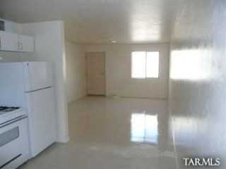 Grant/Columbus - Photo 2 of 4