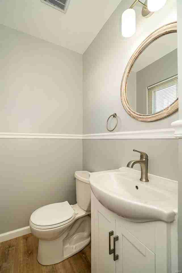 1243 Willow View Dr - Photo 2 of 31