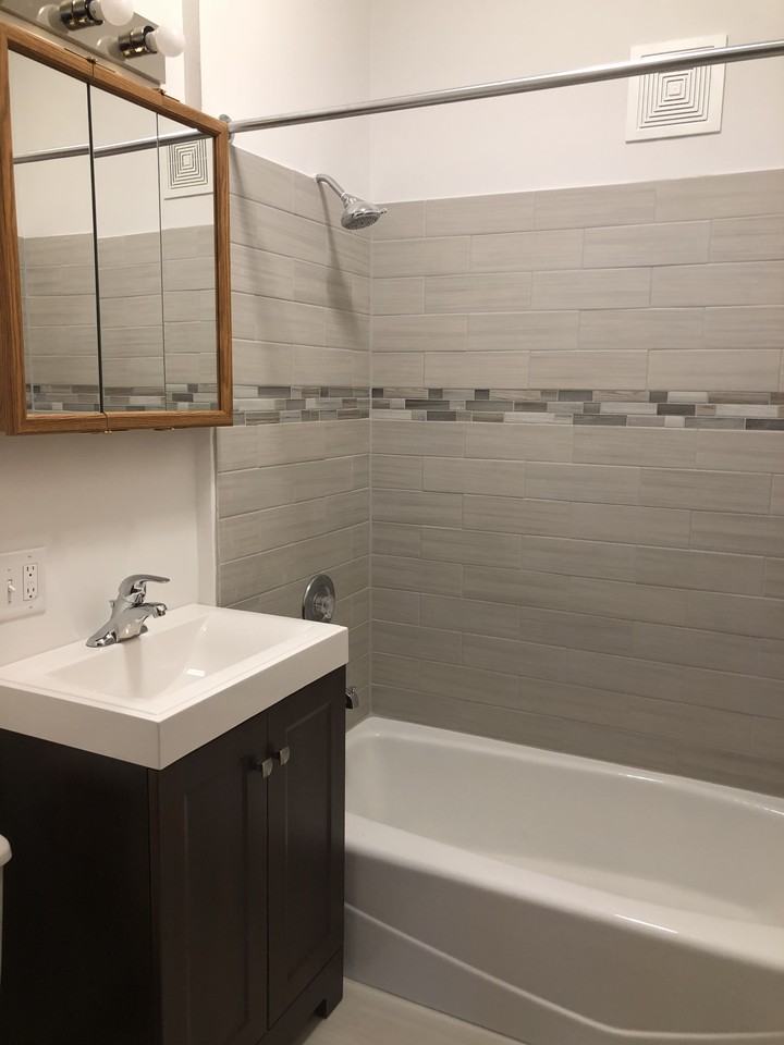 2254 West Berteau Avenue #1 - Photo 3 of 9