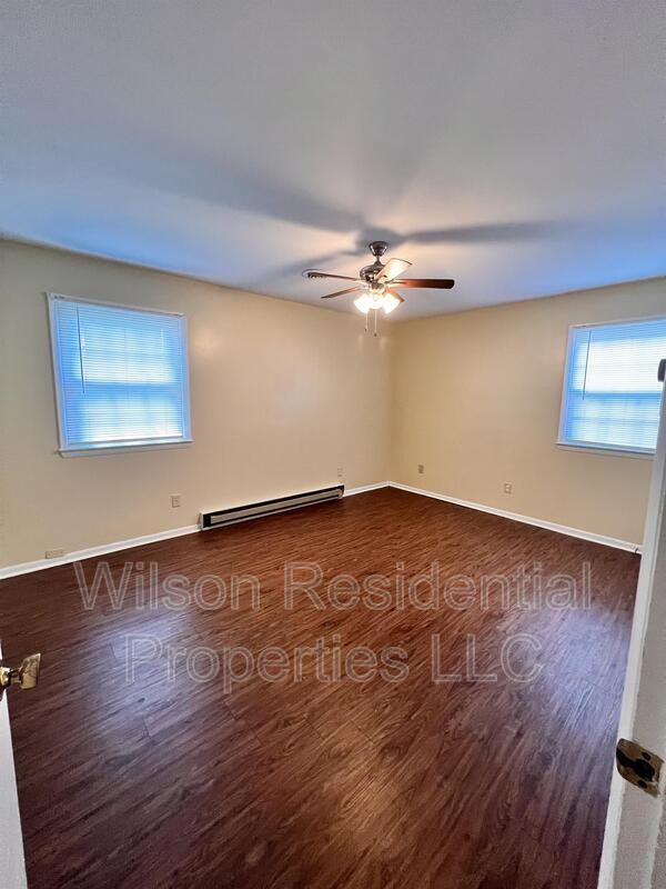105 Stokes Forest Dr - Photo 2 of 8