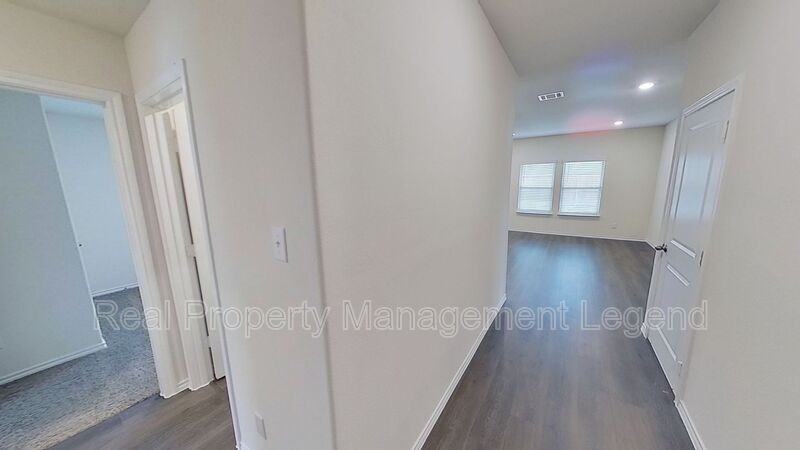 2311 San Jacinto Way - Photo 5 of 24