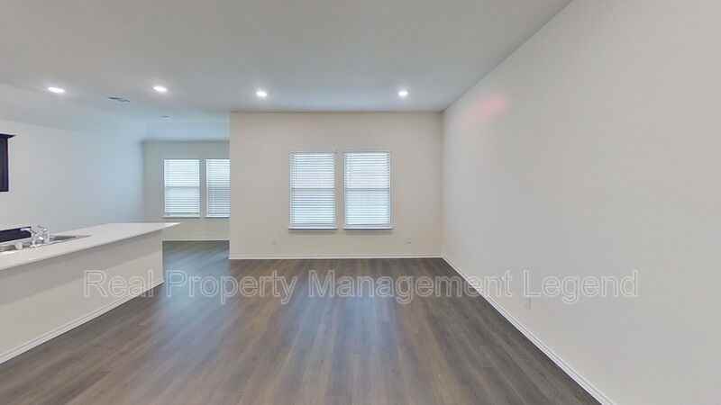 2311 San Jacinto Way - Photo 6 of 24