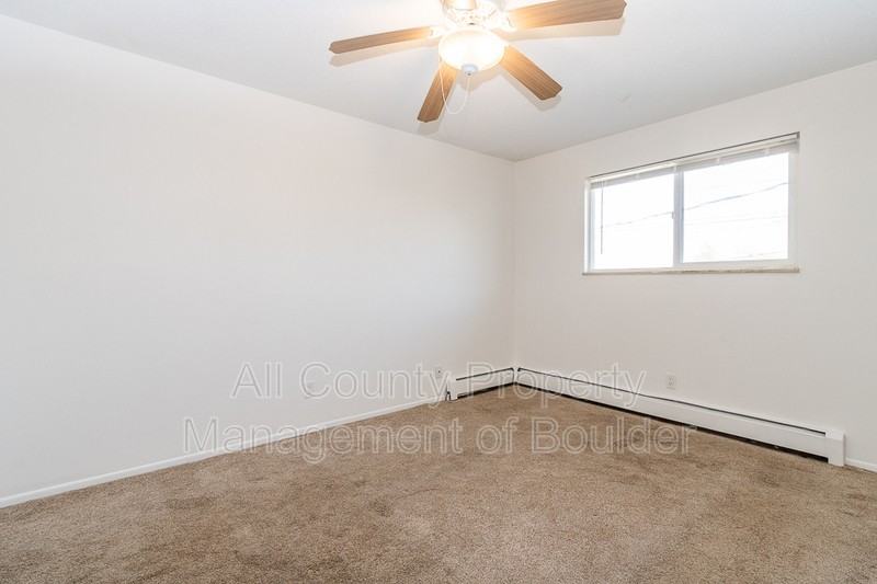 832 S Bowen St #A - Photo 7 of 8